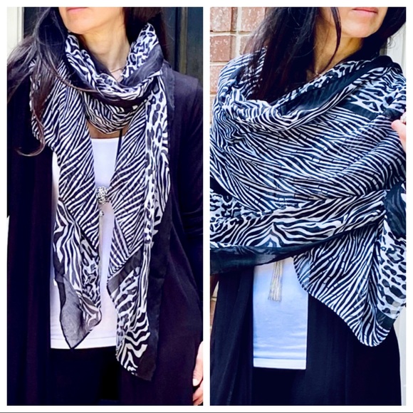 ShopEvelynne Accessories - FABULOUS ZEBRA PRINT SCARF/SHAWL